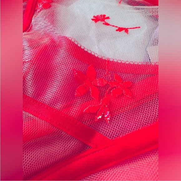 NWT Foiled Sprigs Embroidered Teddy by Savage X Fenty in Hot Pink/Red - Picture 7 of 10